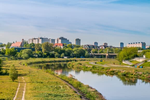 Najlepsze jeziora i kąpieliska w Poznaniu i okolicach – gdzie nad wodę?
