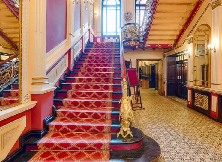 Wnętrza są eleganckie i bardzo stylowe