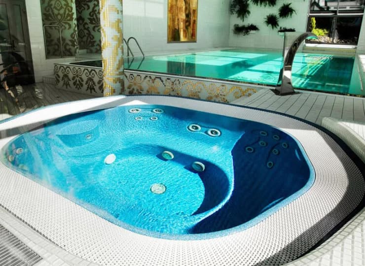 W strefie aqua są także dostępne trzy jacuzzi oferujące różnorodne masaże