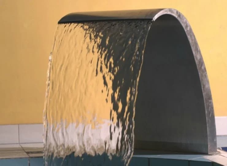 W kompleksie wellness jest dostępne stanowisko hydromasażu oraz sauna