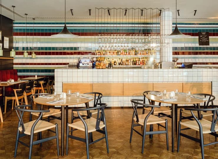 W restauracji Hint spróbujesz niezobowiązującej kuchni i smacznych koktajli
