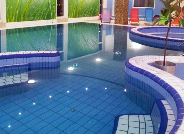 Baseny z wodą termalną oferują ukojenie i orzeźwienie