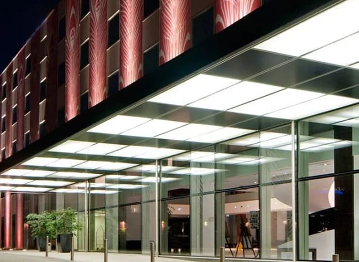 Nowoczesny hotel z basenem w północnej części Krakowa