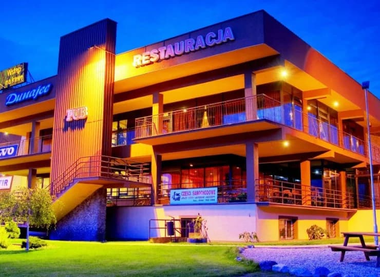 Hotel Dunajec leży nad samym Dunajcem