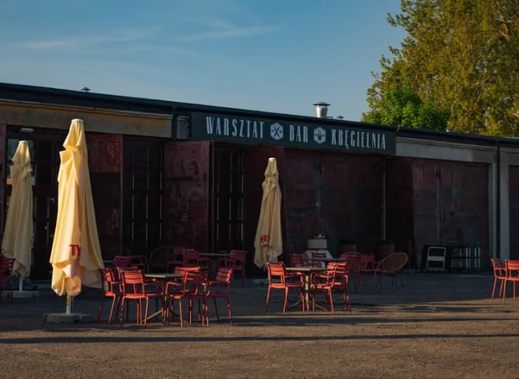 Wejście do kręgielni