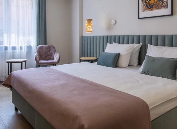 Hotel H12**** oferuje zakwaterowanie w wysokim standardzie