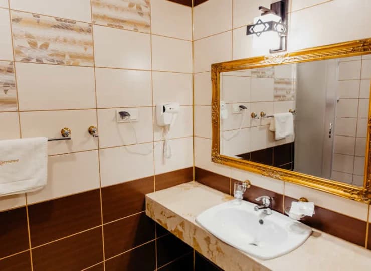 Każdy pokój dysponuje prywatną łazienką