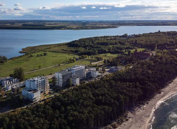 Mielno Holiday Apartments są położone na mierzei oddzielającej Bałtyk od jeziora