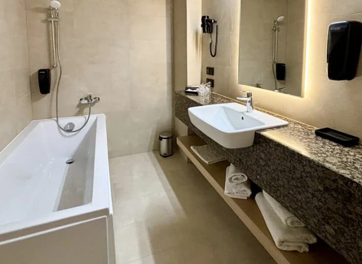 Jeden z apartamentów występuje w wersji z wanną