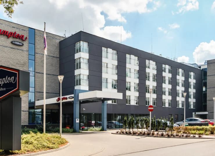 Hampton by Hilton Warsaw Airport - hotel w dzielnicy biznesowej