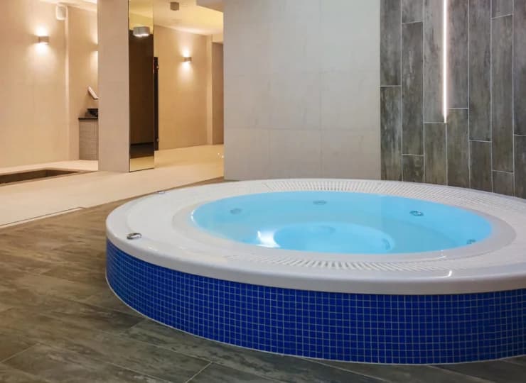 Relaksowi sprzyja także jacuzzi