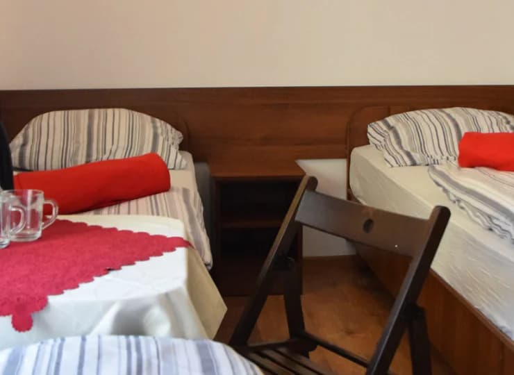 Mogą tutaj nocować 3 lub 4 osoby
