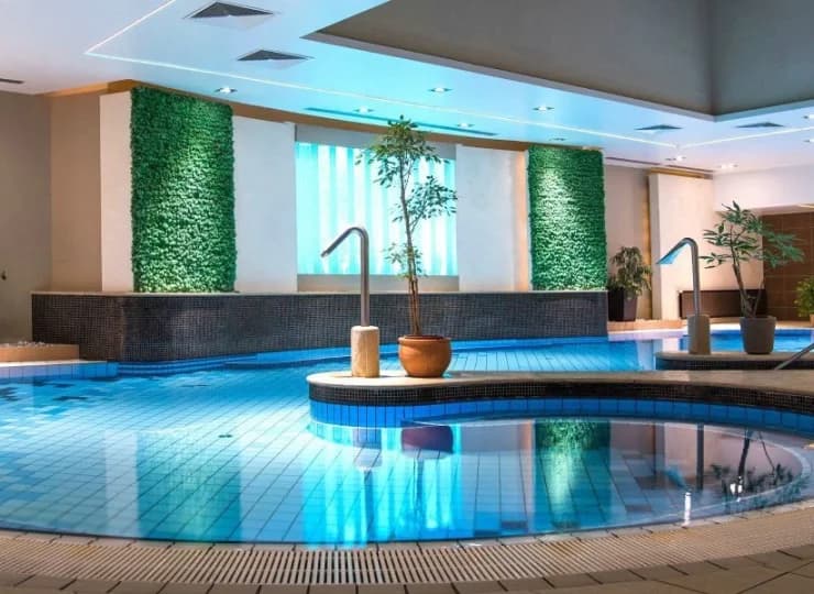 Hotel położony jest w zachodniej części Węgier