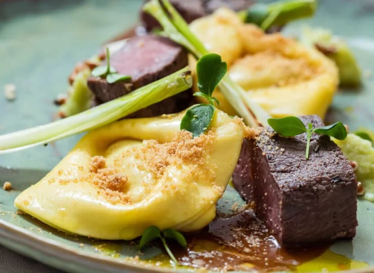 W restauracji cesarza Ferdynanda goście mogą oglądać kucharzy przy pracy
