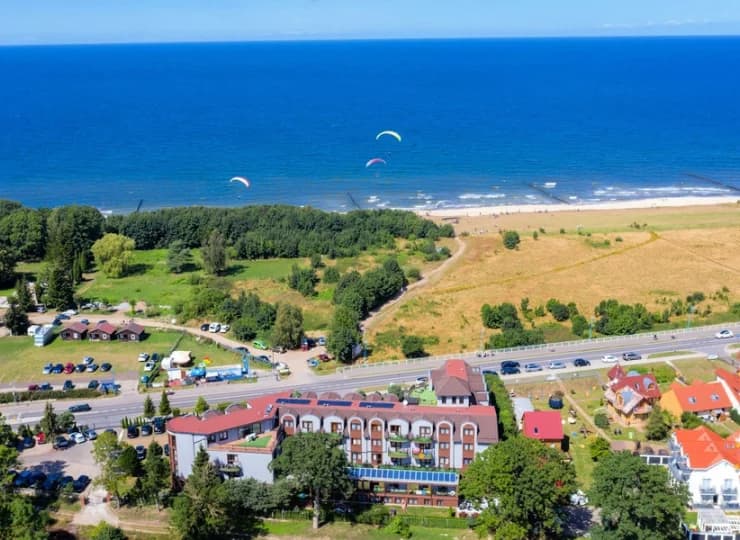 Trzęsacz jest niewielką, wypoczynkową miejscowością