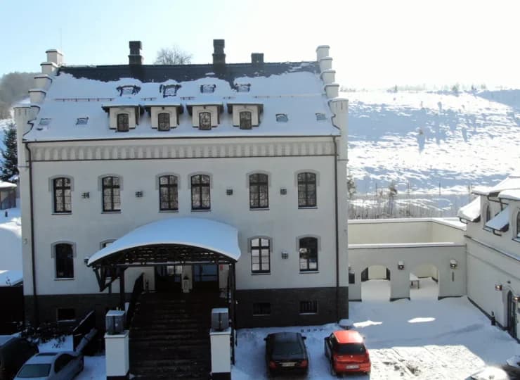 Pałac Jugowice to XIX-wieczny pałacyk myśliwski przerobiony na luksusowy hotel