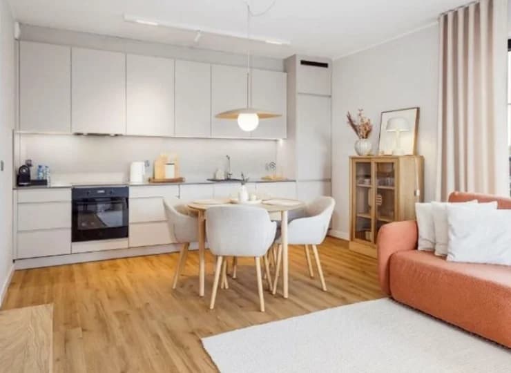 Część kuchenna i jadalniana Apartamentu Komfort Plus A34