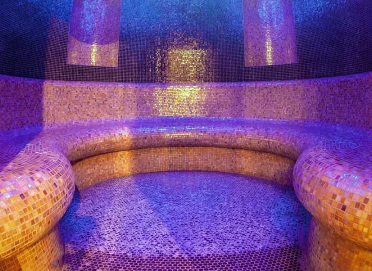W strefie wellness można skorzystać z łaźni