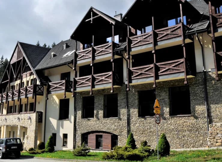 Tylko 12 km dzieli hotel od centrum Piwnicznej