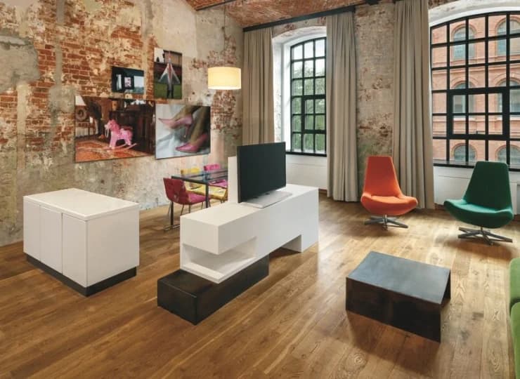 W apartamencie 2+2 suite można poczuć klimat oryginalnego budynku