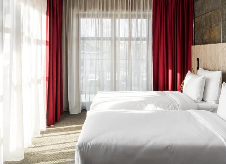 Apartamenty junior suite składają się z części dziennej i sypialnej