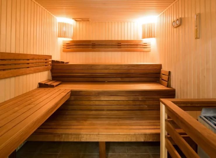 Dla gości dostępna jest m.in. sauna sucha