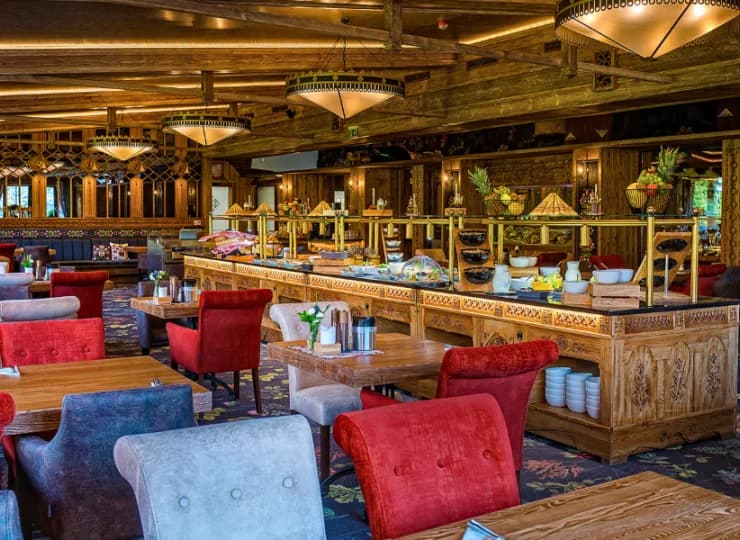 Restauracja jest stylowo zaprojektowana
