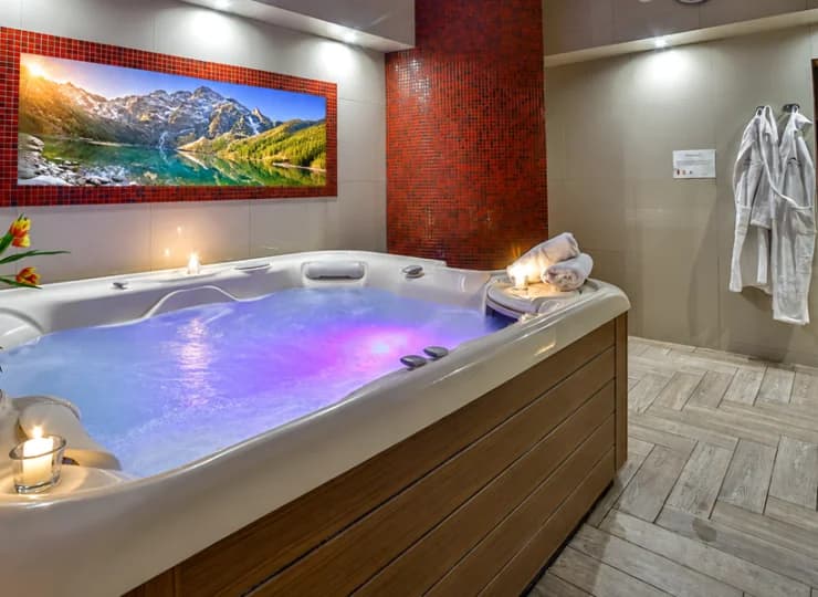 Zmienna kolorystyka w jacuzzi pozwala na stworzenie wyjątkowej atmosfery