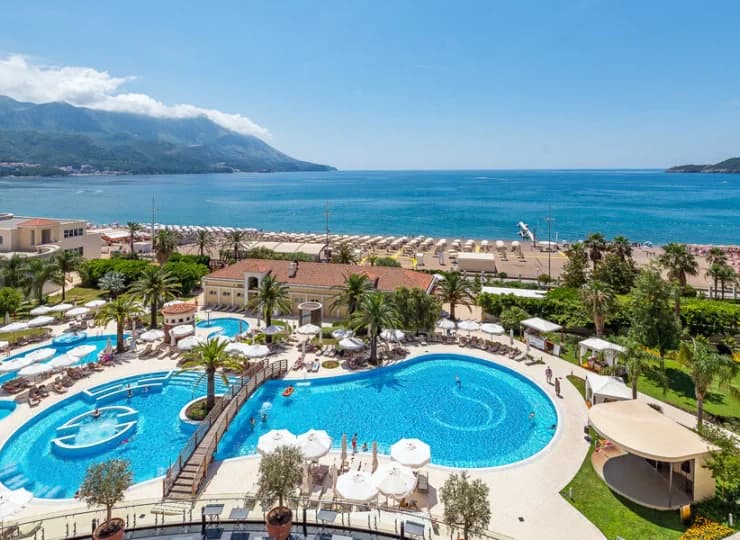 Resort jest znakomicie zlokalizowany przy samej plaży