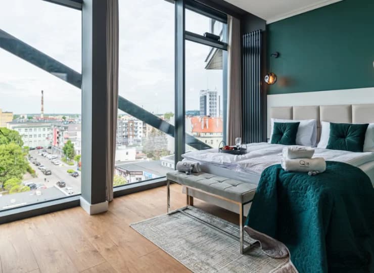 Z panoramicznych okien można podziwiać Bydgoszcz