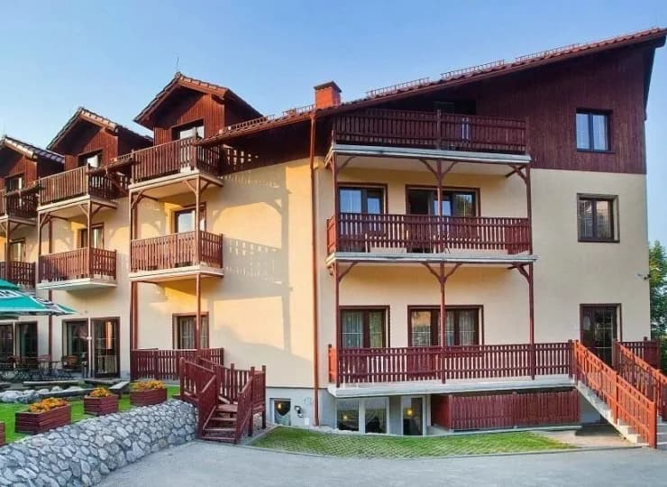 Pensjonat Śnieżka SPA*** jest położony w centrum Karpacza
