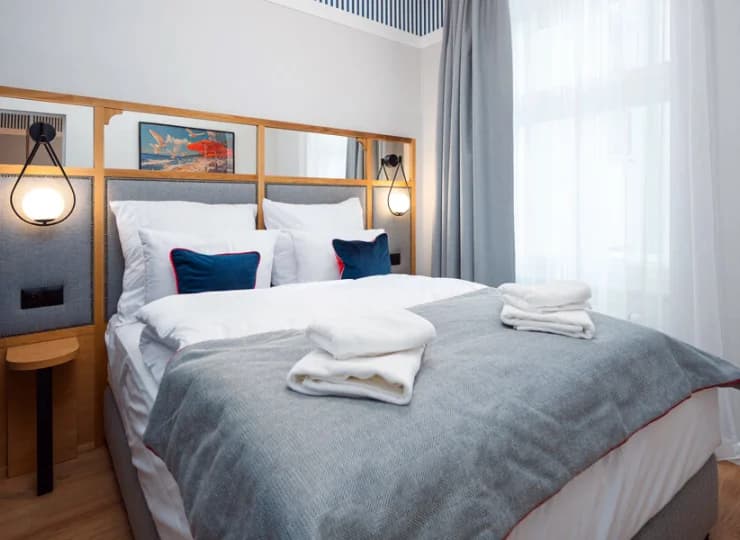 Deluxe Junior Suite posiada odrębną 2-osobową sypialnię