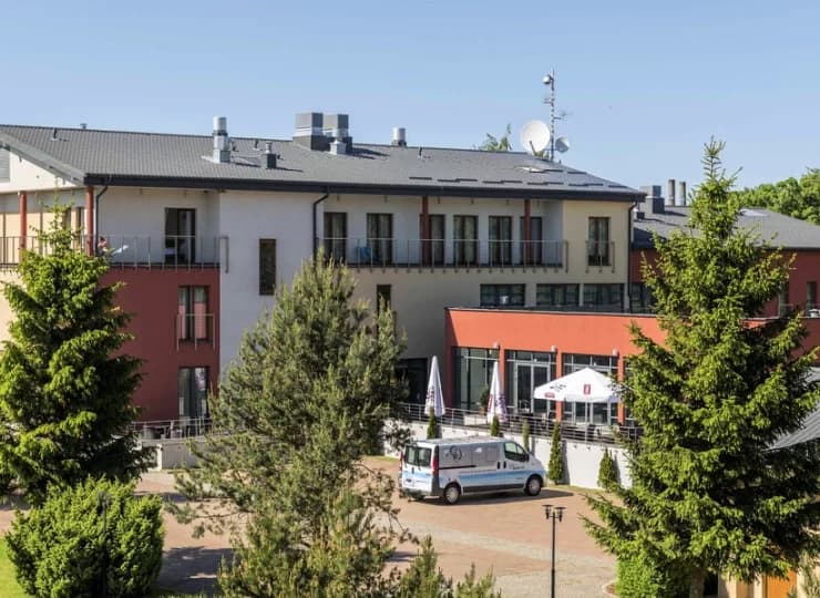 Centrum Solaris to nowoczesny nadmorski kompleks otoczony lasem