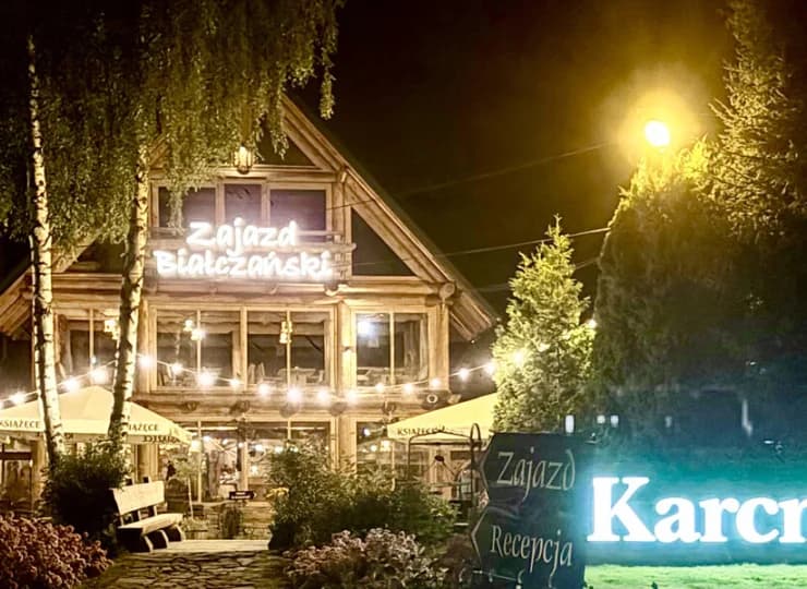 Obiekt oferuje nocleg, relaks i smaczne jedzenie
