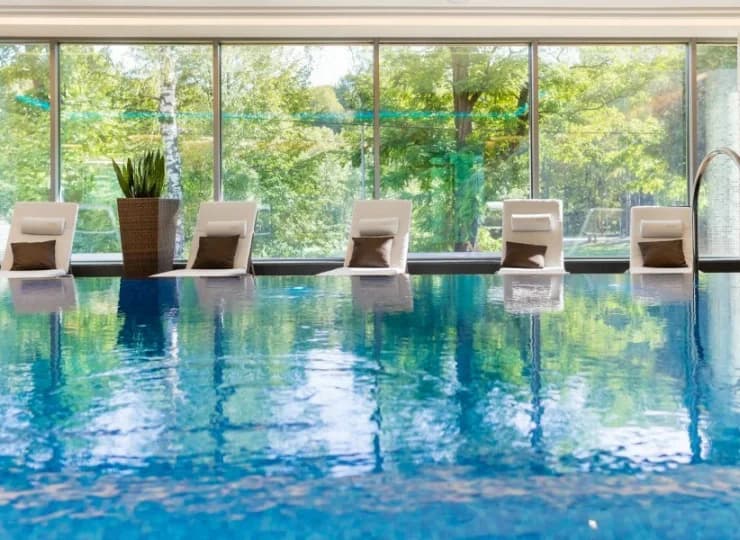 W strefie wellness znajduje się m.in. basen i jacuzzi