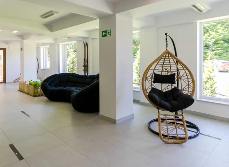 Lobby w apartamentowcu Kiczora