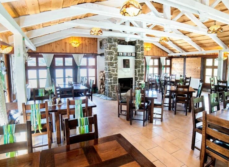 Szef kuchni Restauracji Karczma Młyn poleca dania kuchni staropolskiej