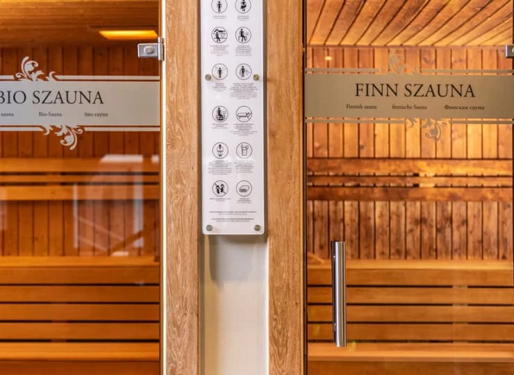 Wejście do sauny fińskiej i biosauny