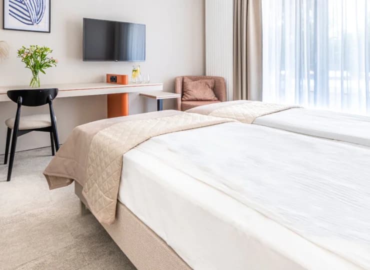 Na 8 kondygnacjach nowoczesnego budynku przygotowano 123 pokoje i apartamenty
