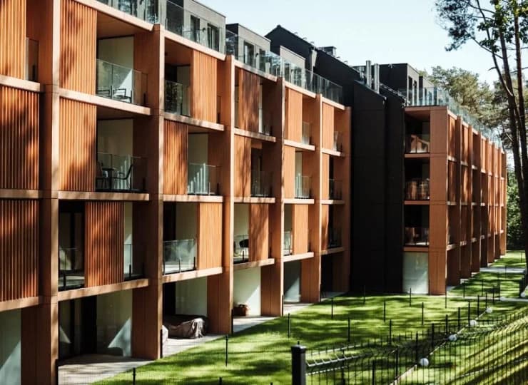 Luksusowy resort jest otoczony lasem Wolińskiego Parku Narodowego
