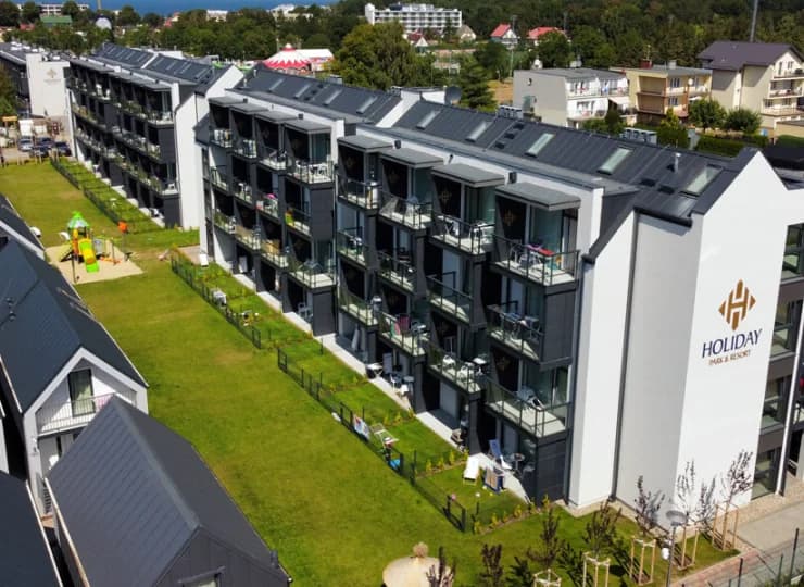 Apartamenty mieszczą się m.in. w nowoczesnym budynku z windą