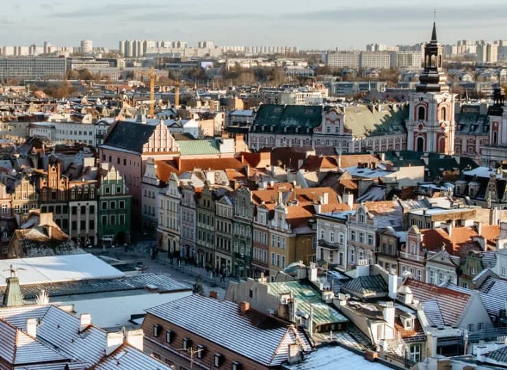 Butikowy Hotel Kolegiacki**** mieści się na Placu Kolegiackim w centrum Poznania