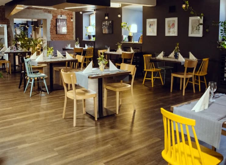 Wnętrza restauracji u Kretschemra