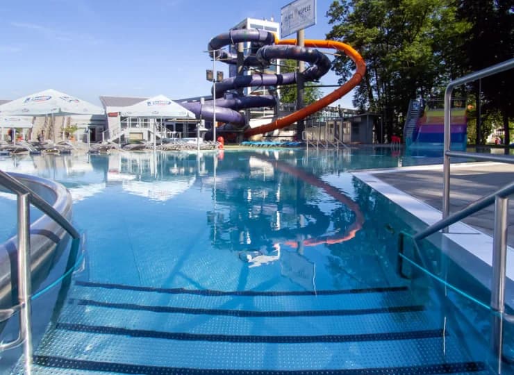 SPA & Aquapark z kompleksem basenów zewnętrznych i wewnętrznych