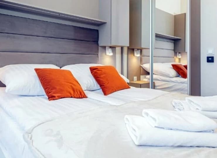 Sypialnia apartamentu standard A06