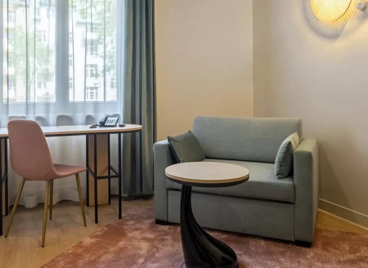 Rozkładana sofa wygodnie posłuży za miejsce noclegu dla trzeciej osoby