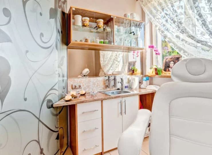 Goście mogą skorzystać ze strefy SPA oferującej szeroki wybór zabiegów