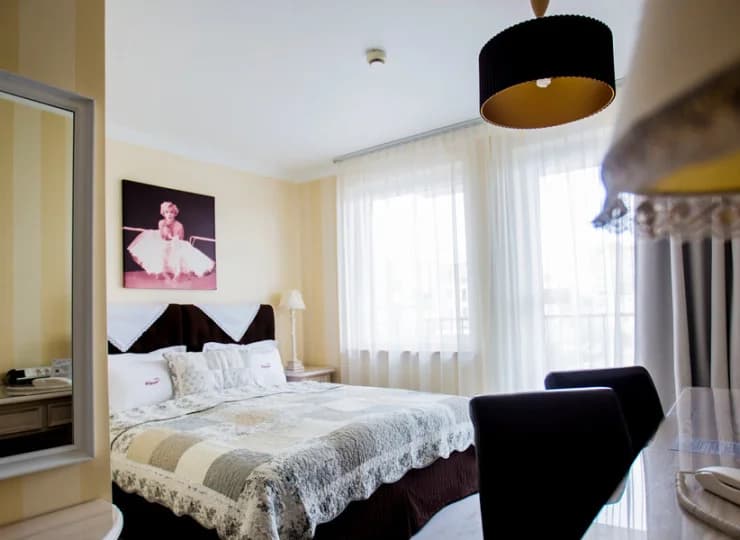 Hotel przygotował szeroki wybór pokoi i apartamentów