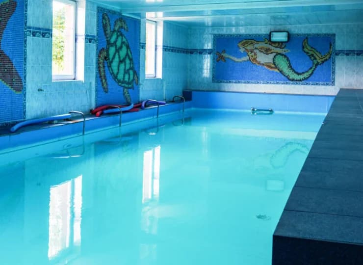 W Dobrzyński Resort Hotel*** Nefryt znajduje się wewnętrzny basen