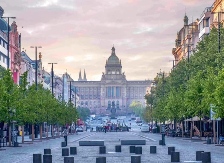 Hotel Ambassador jest świetnie zlokalizowany wprost przy Placu Wacława